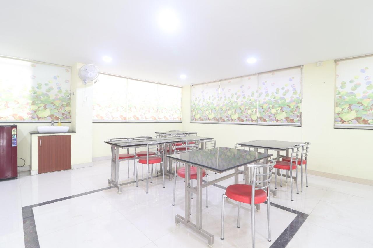Unique Homestays Kondapur  Esterno foto