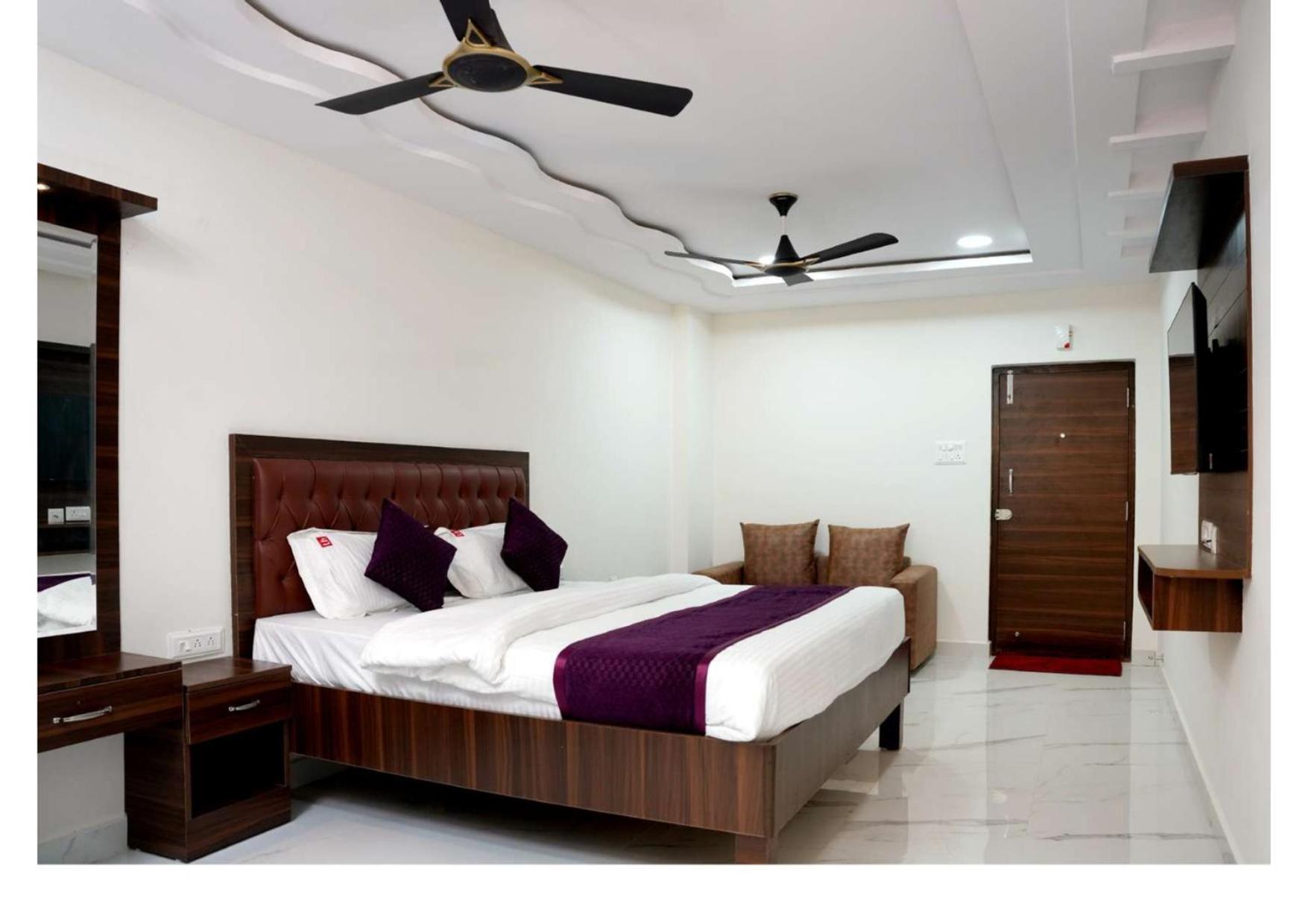 Unique Homestays Kondapur  Esterno foto