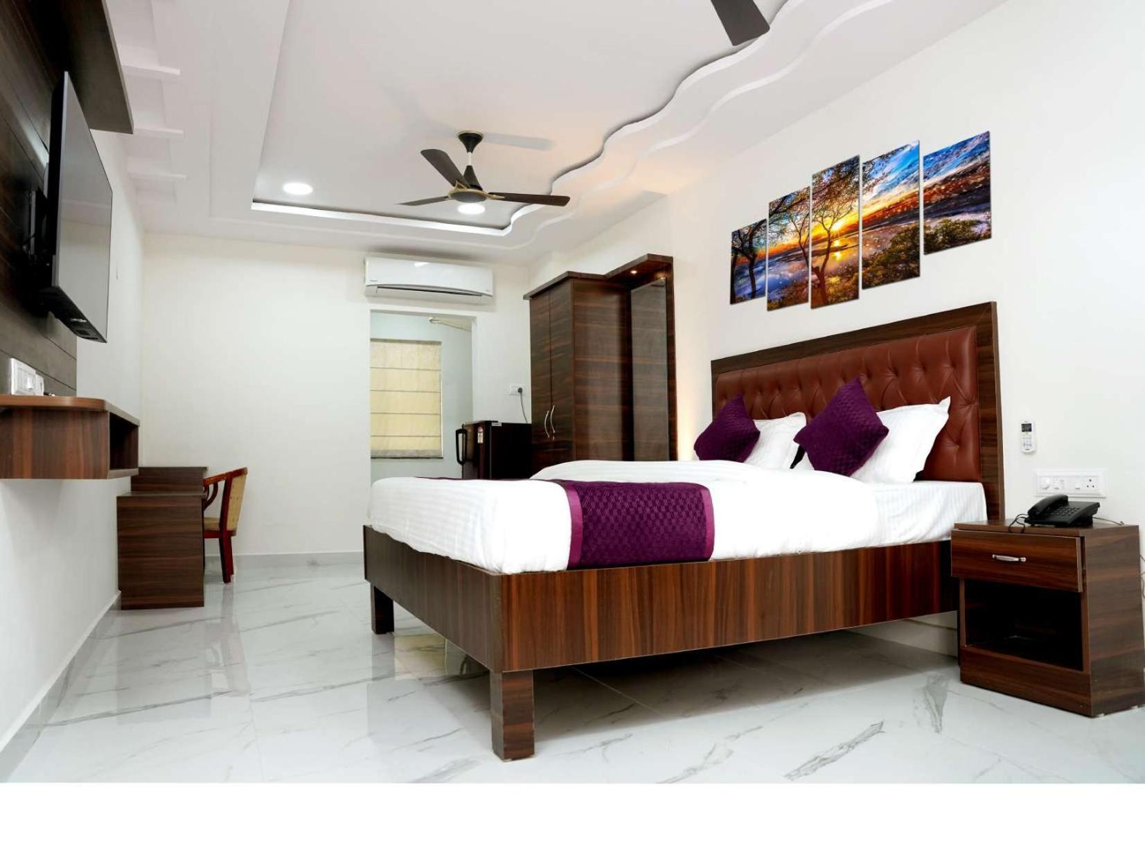 Unique Homestays Kondapur  Esterno foto